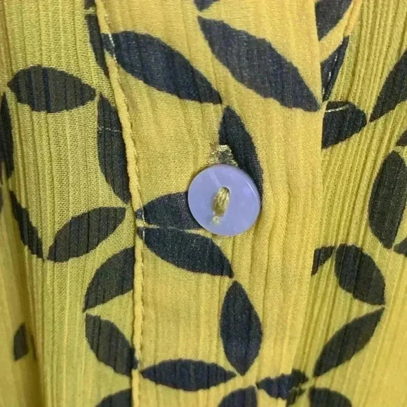 Next light, airy yellow w black summer dress, Lined, Long Sleeve, Button Up - Picture 10 of 10